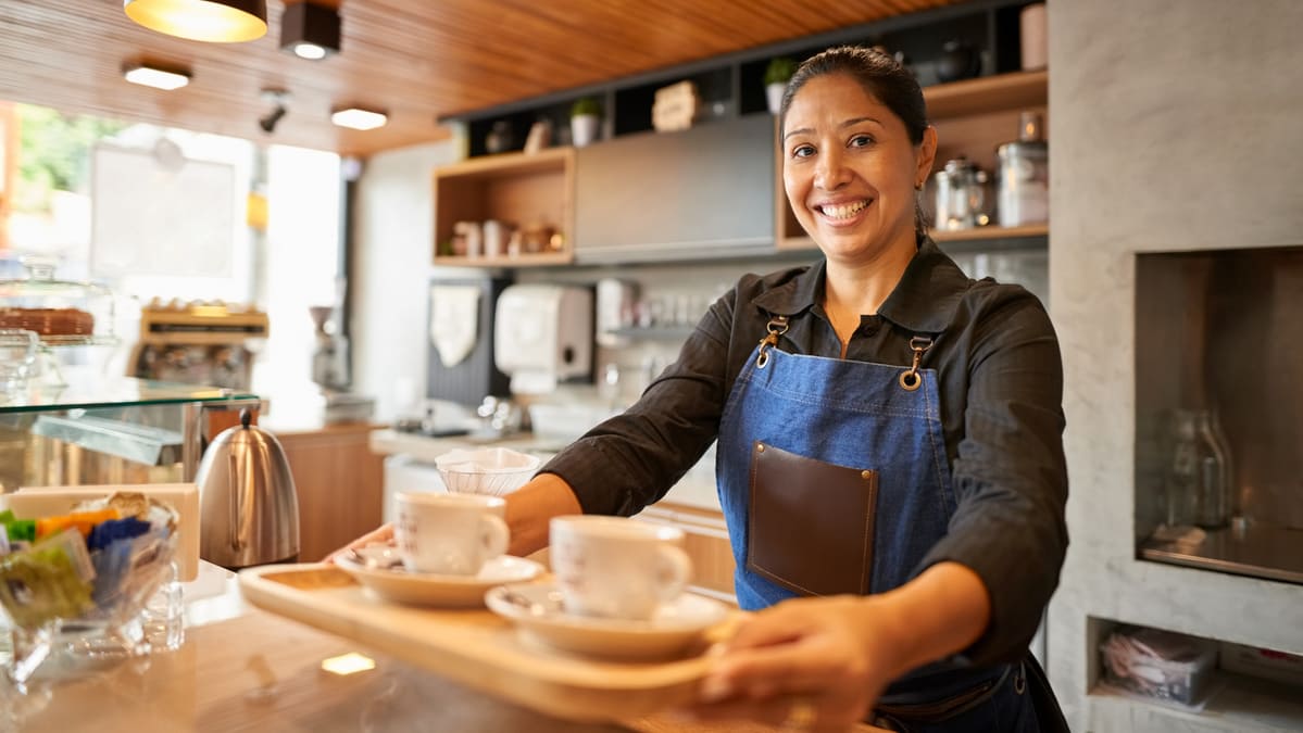 Profissionais de serviços: como o inglês pode aumentar sua renda durante grandes eventos