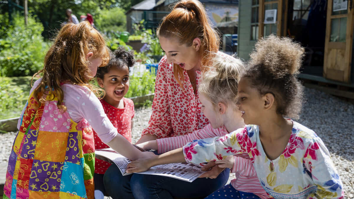 Por que a imersão cultural no aprendizado de inglês transforma a forma de ensinar